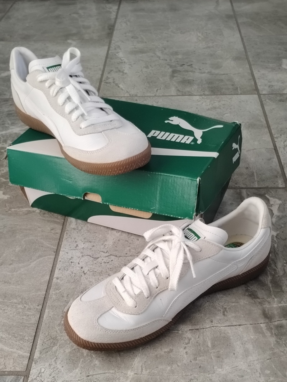 2000's Puma White Women’s Sneakers